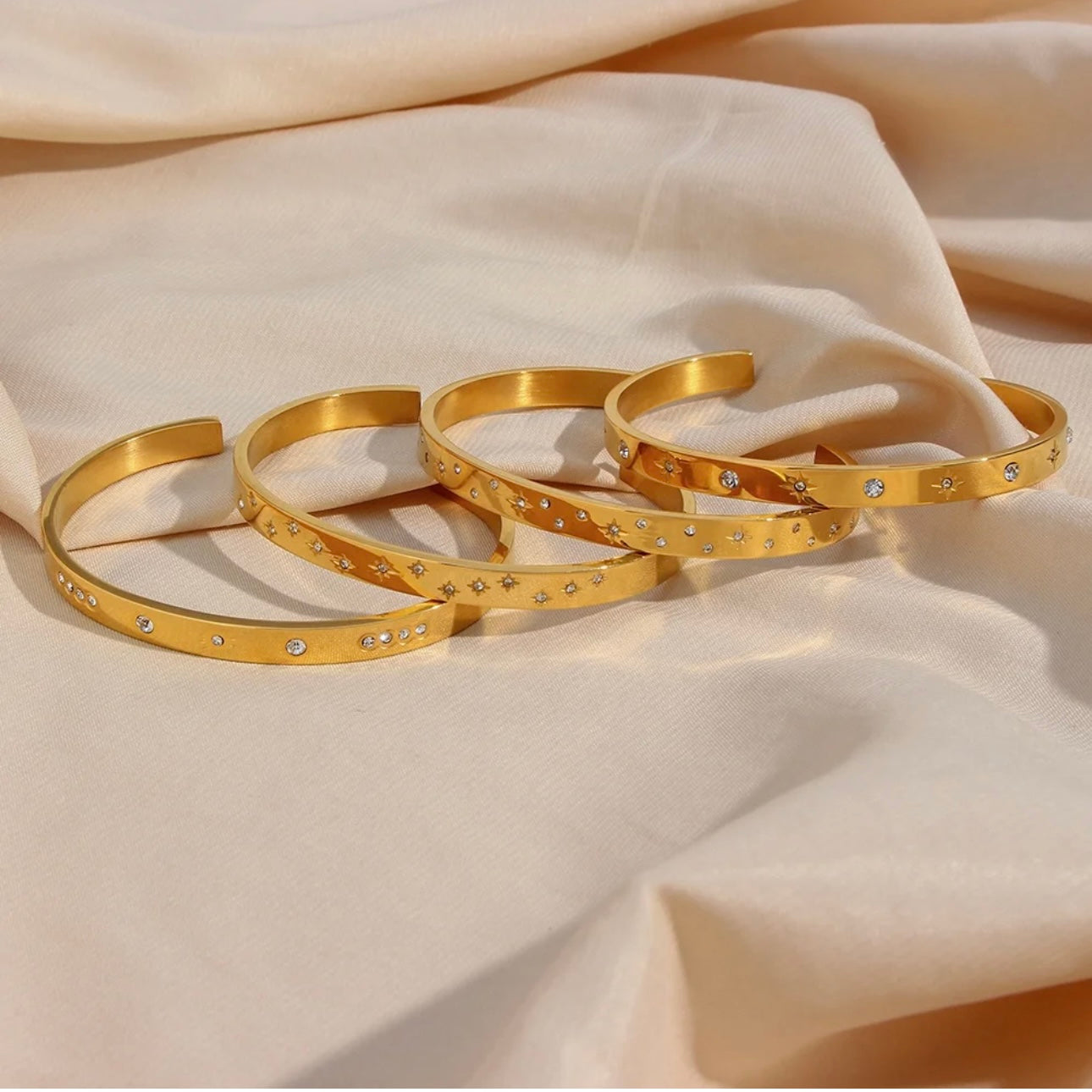 Yenifer Bangle